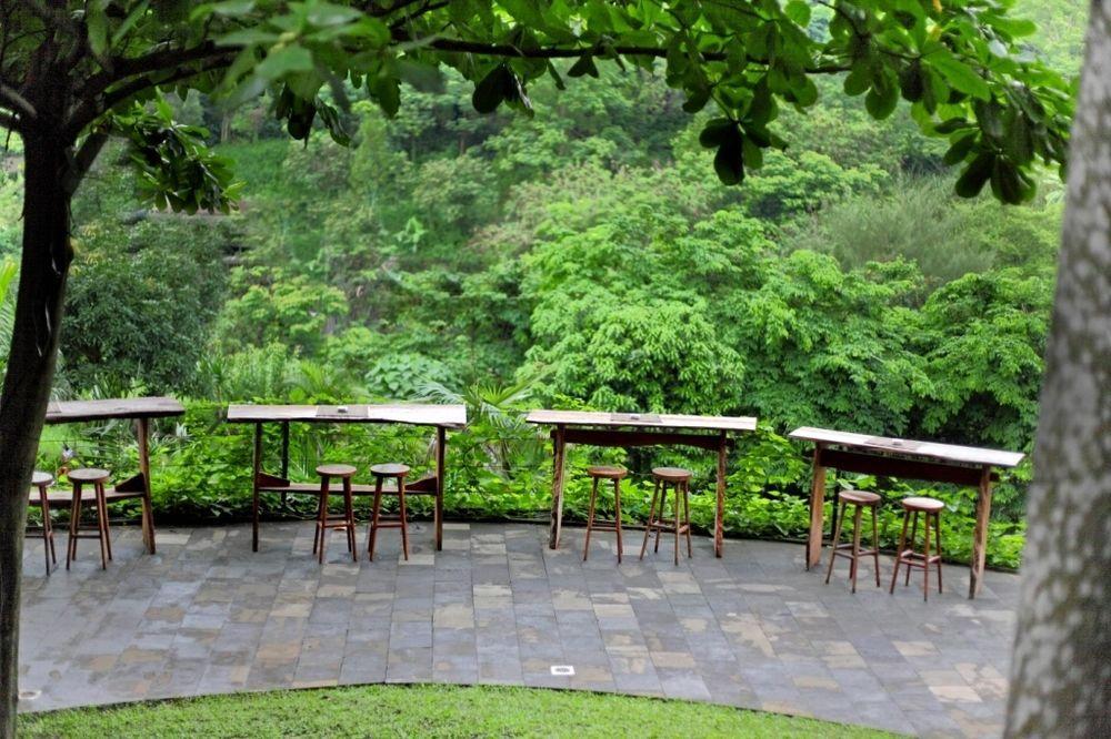 Oak Tree Emerald Hotel & Coventions Semarang Esterno foto